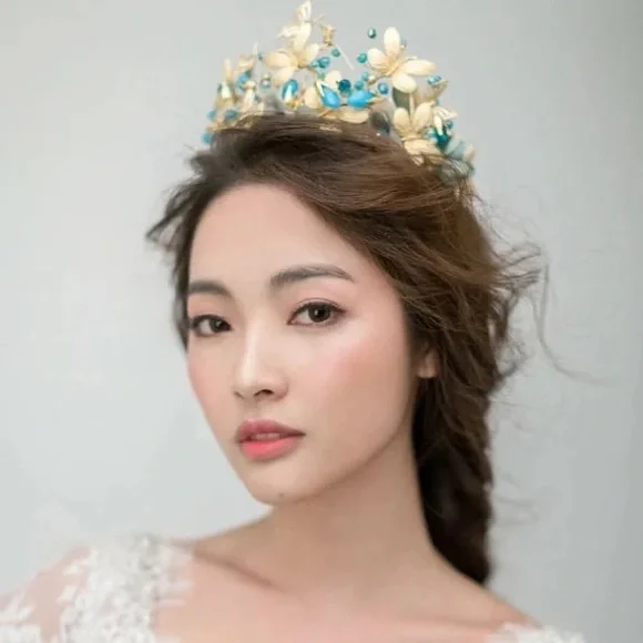 Vintage Baroque Floral Butterfly Tiara Luxury Butterfly Floral Beaded Tiara Hair Accessory - Miele  main image 4